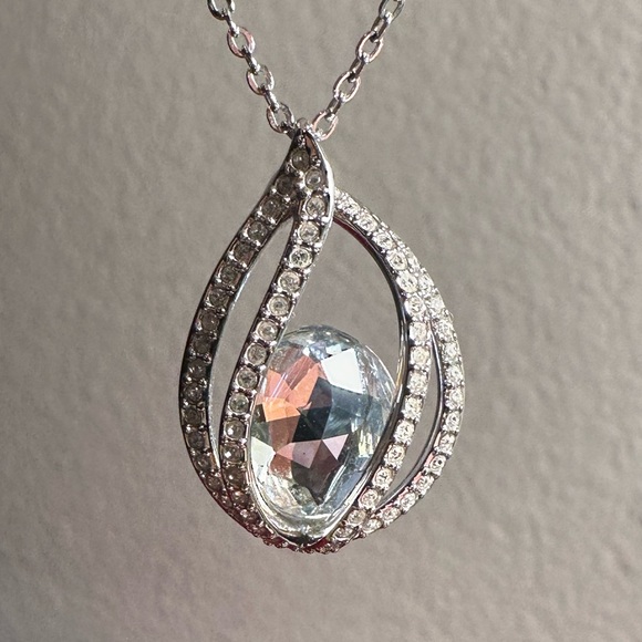 Swarovski Crystal Teardrop Pendant Necklace - Picture 4 of 7